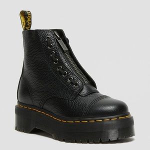 Dr. Martens Sinclair boots in black. Size womens 5